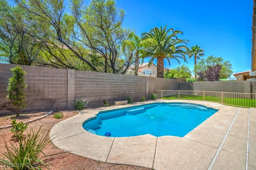 7619 Comanche Canyon, Las Vegas, NV 89113
