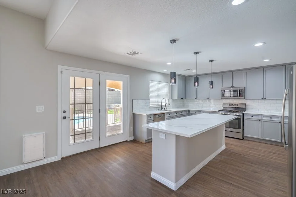 7619 Comanche Canyon, Las Vegas, NV 89113