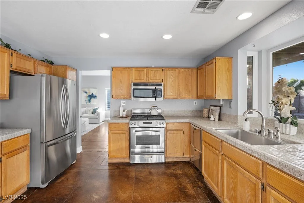 2204 San Miguel, North Las Vegas, NV 89032