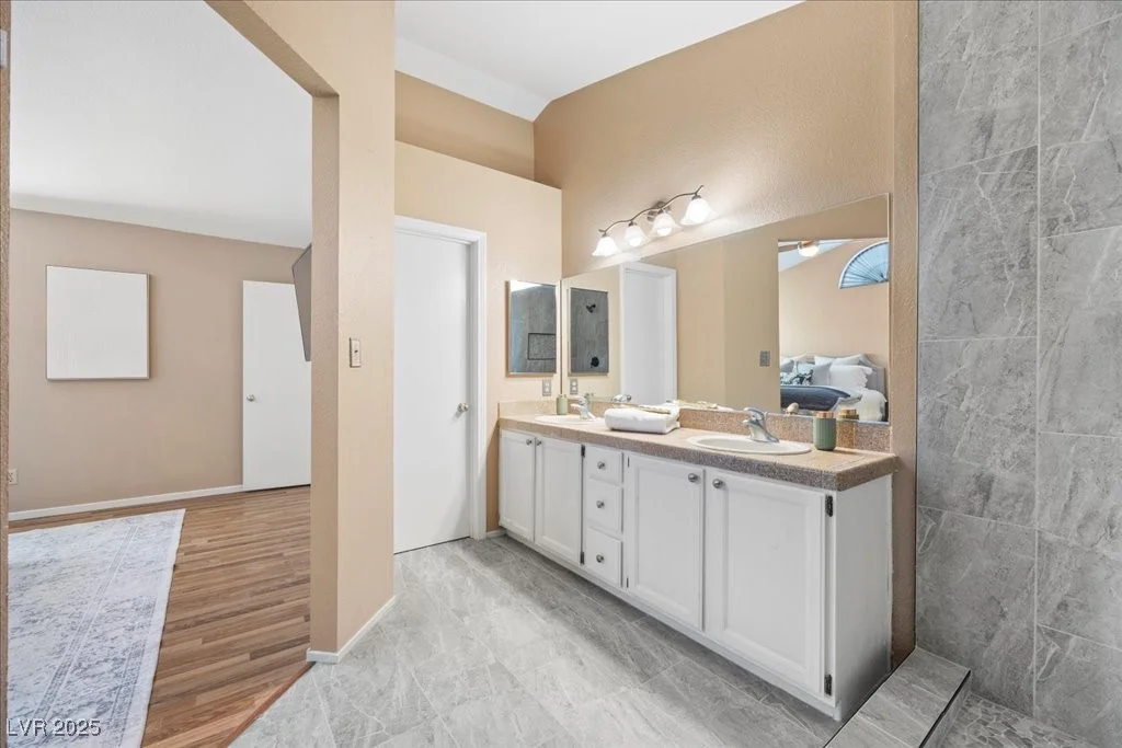 2204 San Miguel, North Las Vegas, NV 89032