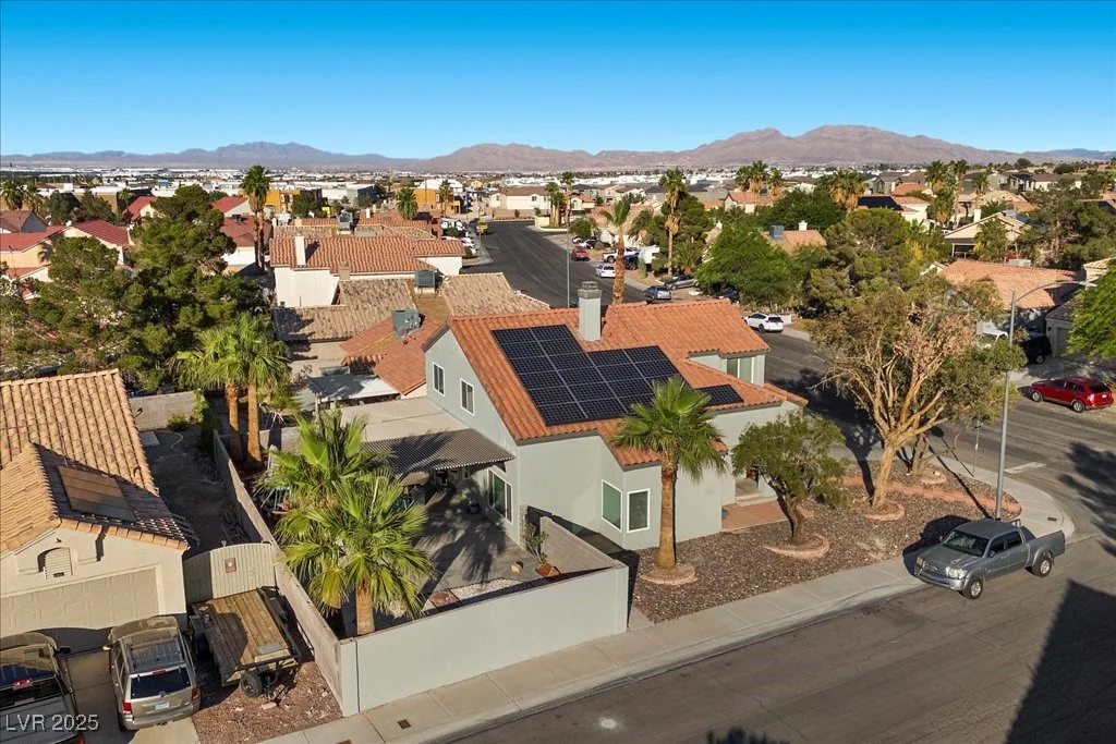 2204 San Miguel, North Las Vegas, NV 89032