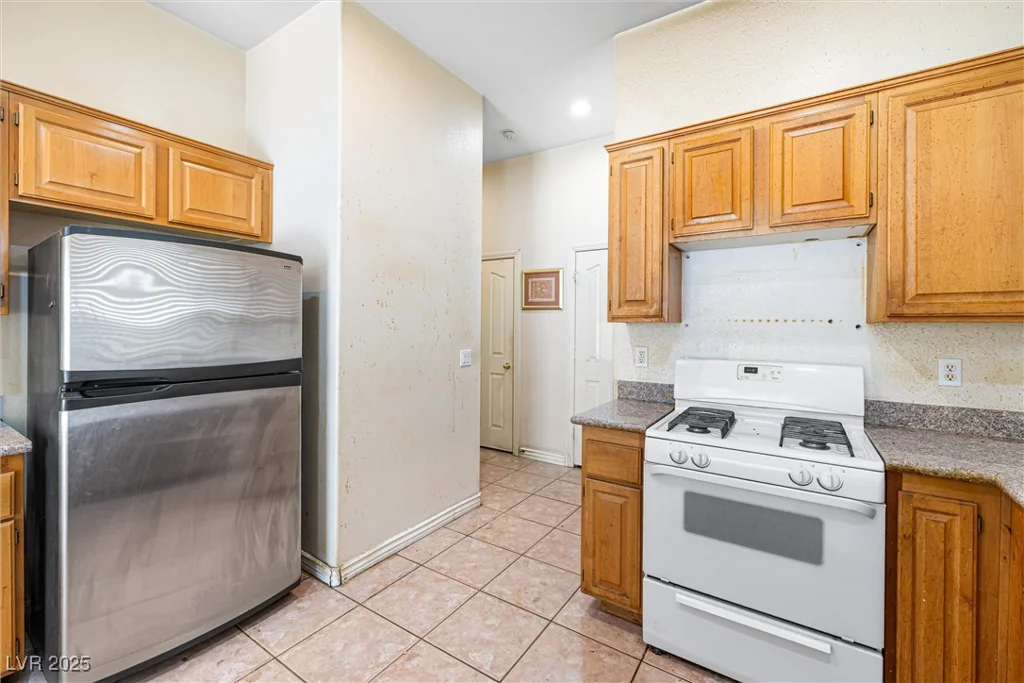 10348 Cherry Brook, Las Vegas, NV 89183