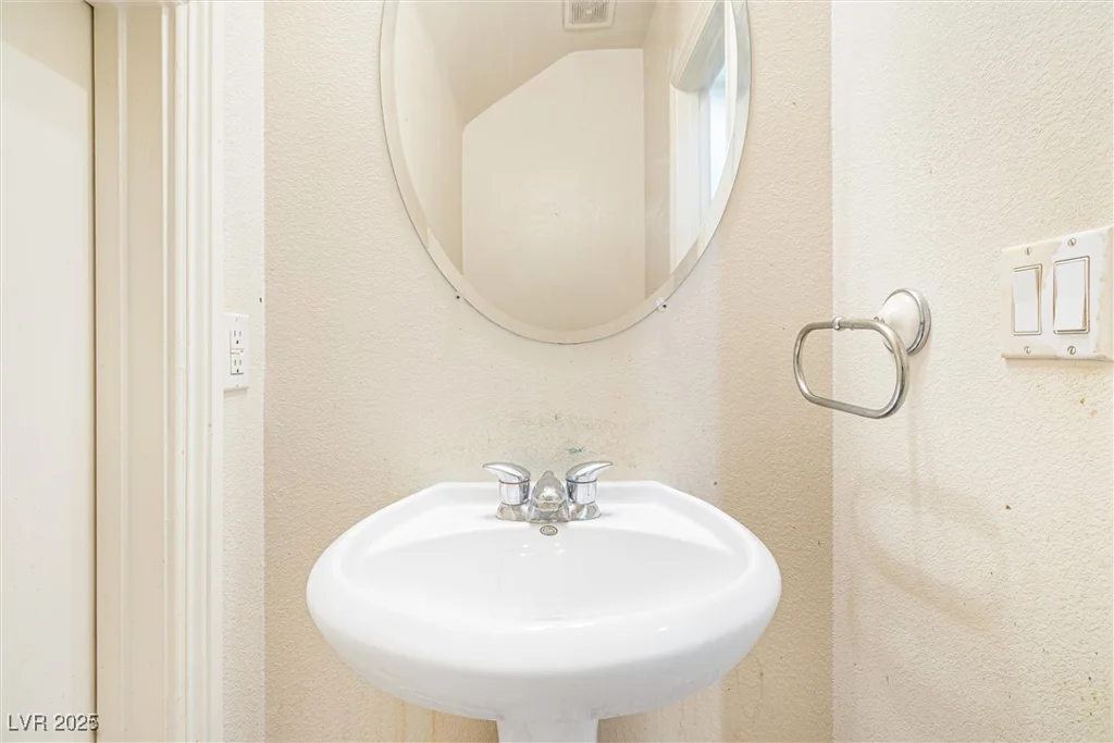 10348 Cherry Brook, Las Vegas, NV 89183