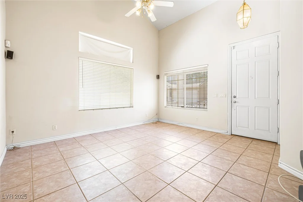 10348 Cherry Brook, Las Vegas, NV 89183