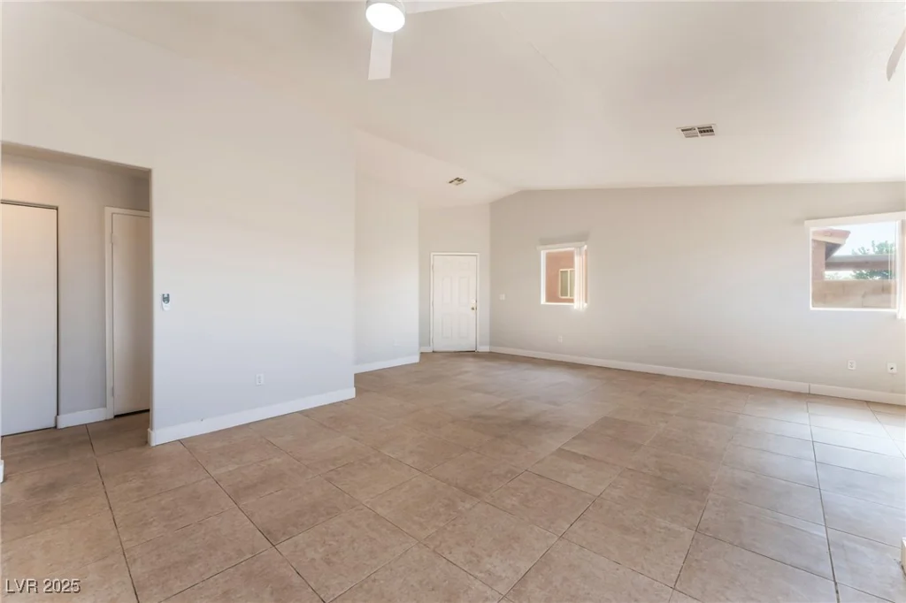 2111 Hollow Oak, North Las Vegas, NV 89031
