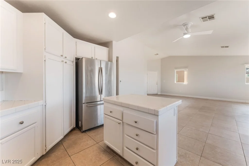 2111 Hollow Oak, North Las Vegas, NV 89031