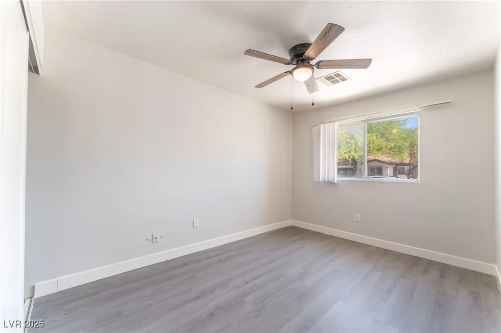 2111 Hollow Oak, North Las Vegas, NV 89031