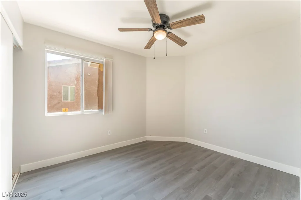 2111 Hollow Oak, North Las Vegas, NV 89031