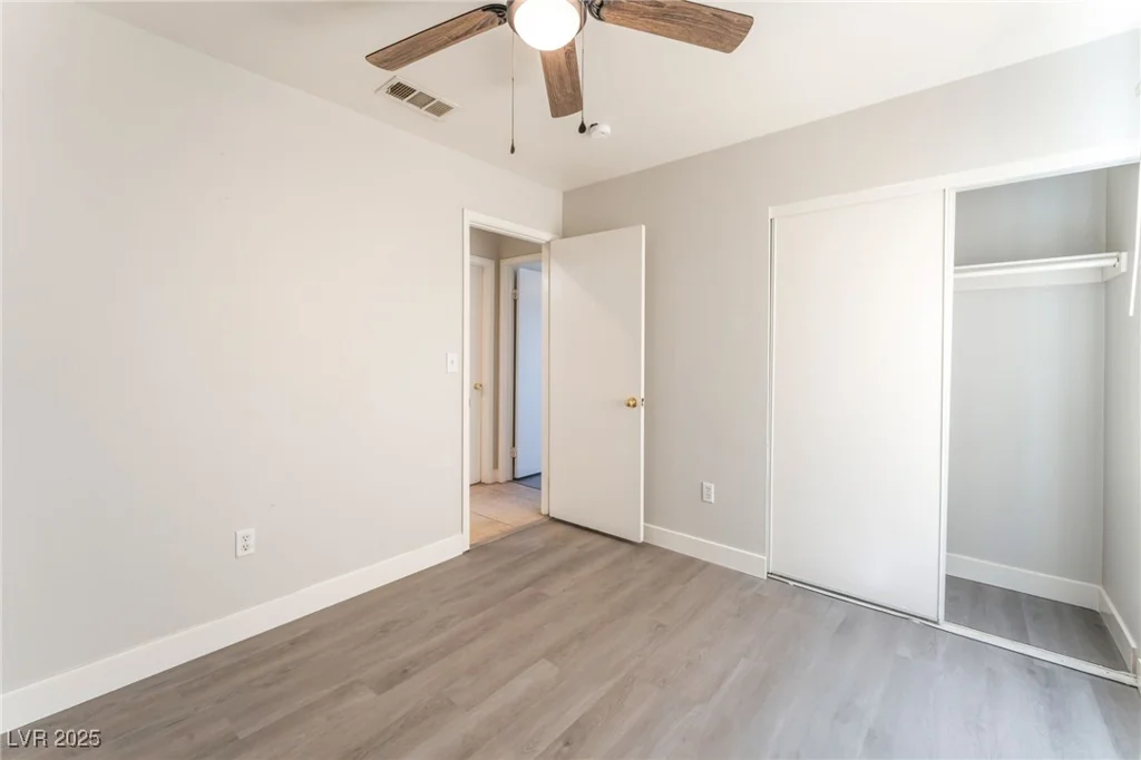 2111 Hollow Oak, North Las Vegas, NV 89031