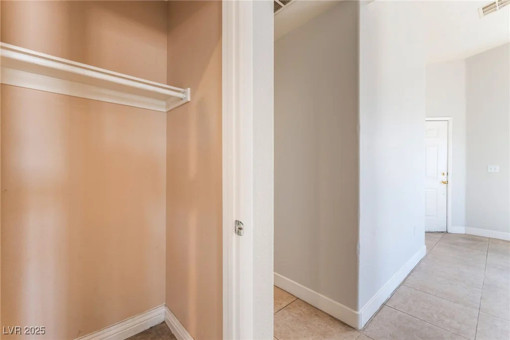 2111 Hollow Oak, North Las Vegas, NV 89031