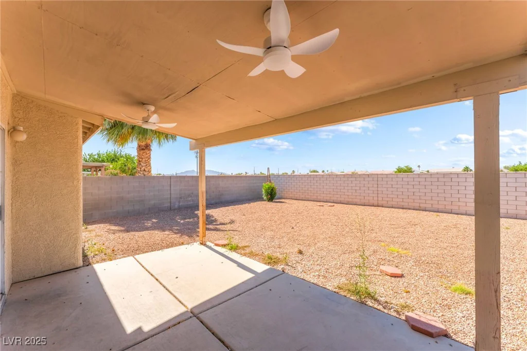 2111 Hollow Oak, North Las Vegas, NV 89031