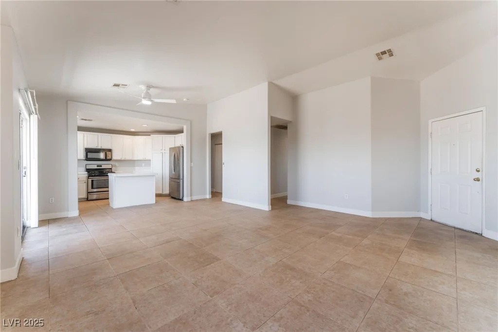 2111 Hollow Oak, North Las Vegas, NV 89031