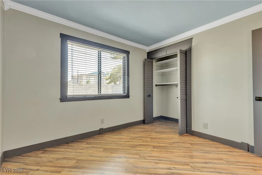 4272 Sheppard, Las Vegas, NV 89121