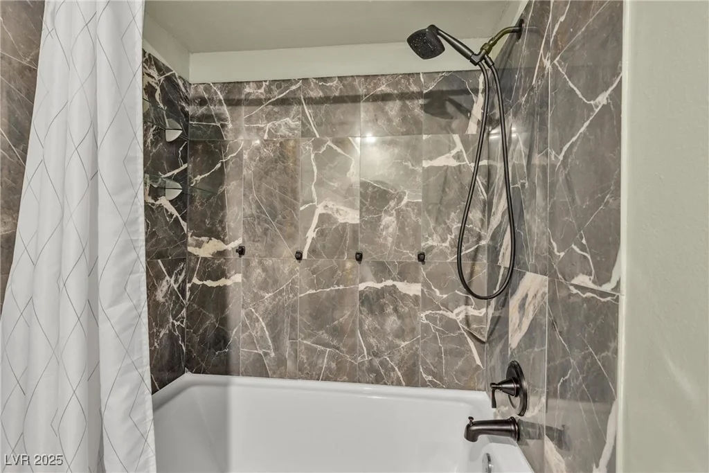 4272 Sheppard, Las Vegas, NV 89121