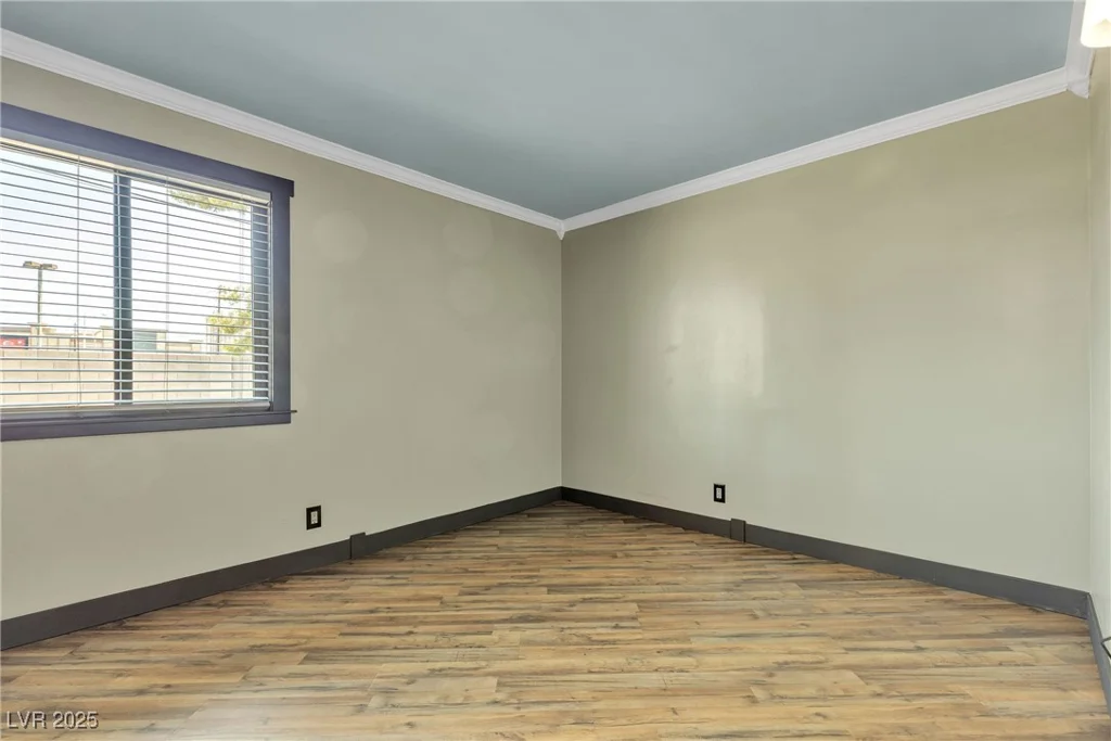 4272 Sheppard, Las Vegas, NV 89121