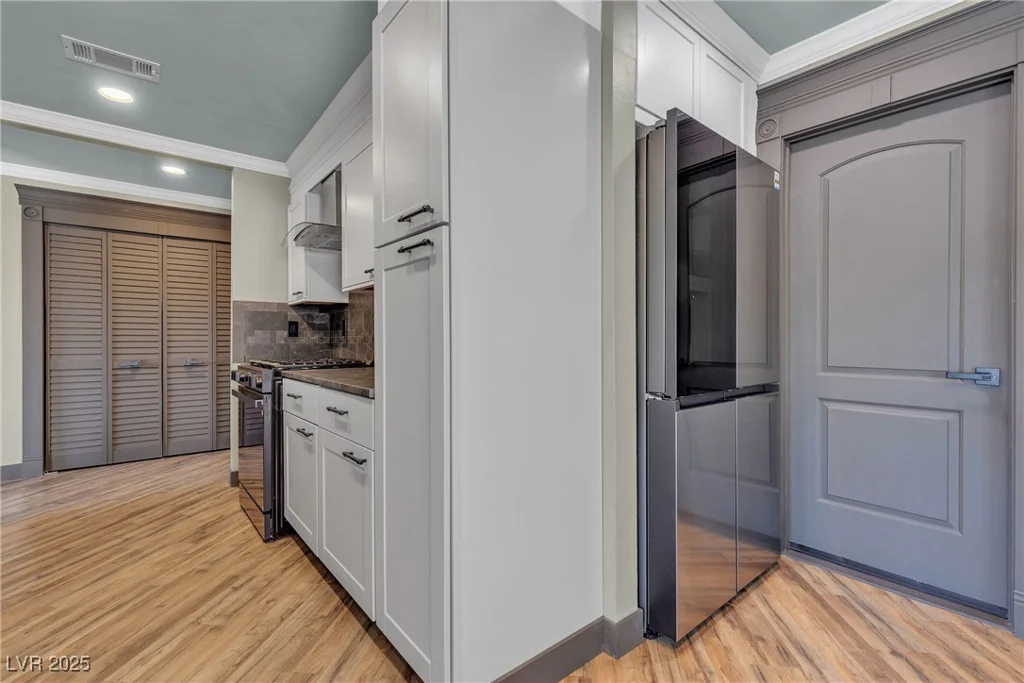 4272 Sheppard, Las Vegas, NV 89121