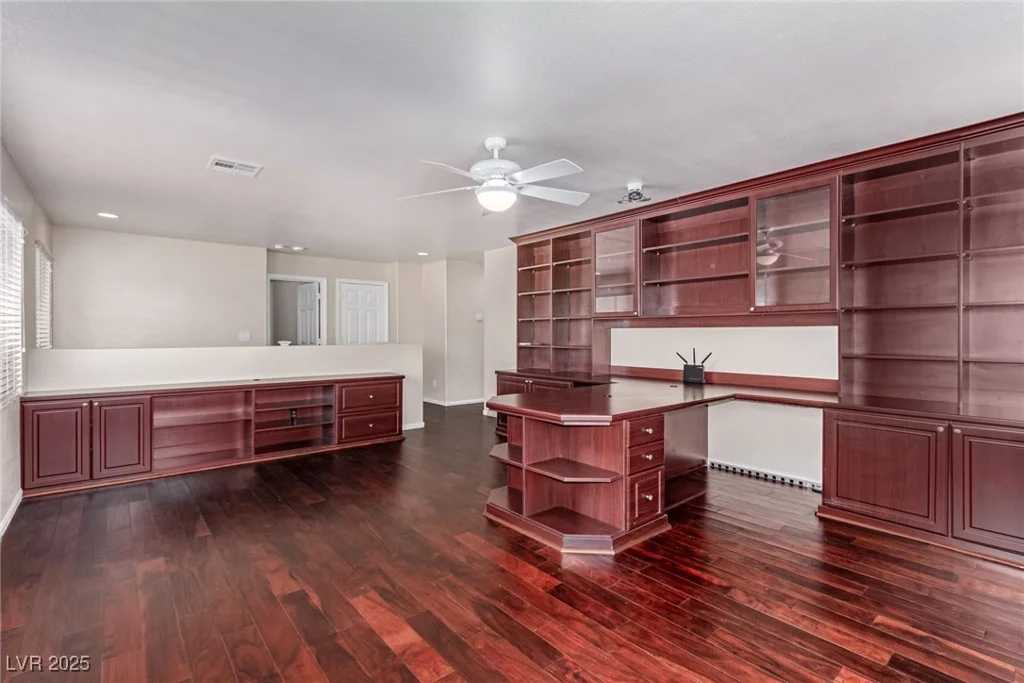 10584 Peach Creek, Las Vegas, NV 89179