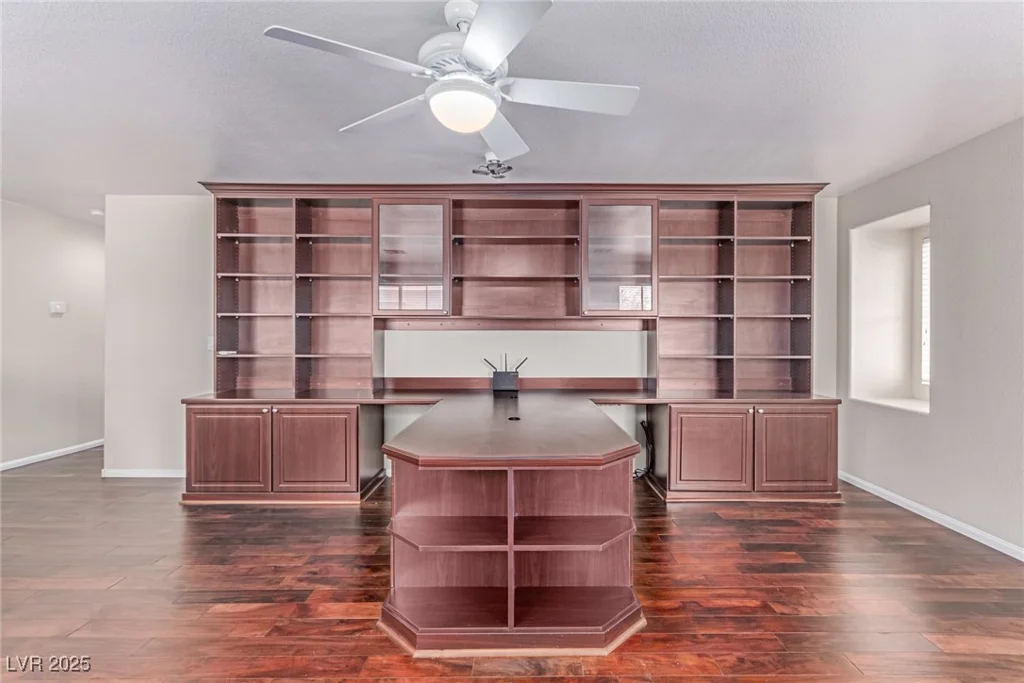 10584 Peach Creek, Las Vegas, NV 89179