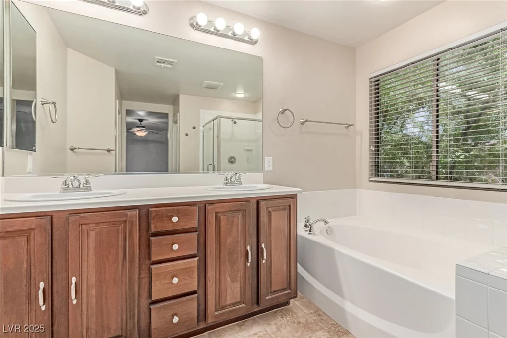 10584 Peach Creek, Las Vegas, NV 89179