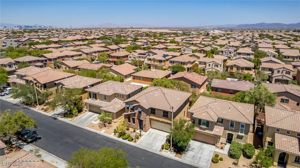 10584 Peach Creek, Las Vegas, NV 89179