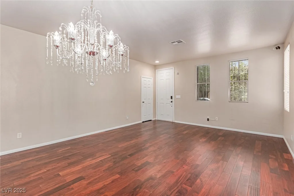 10584 Peach Creek, Las Vegas, NV 89179