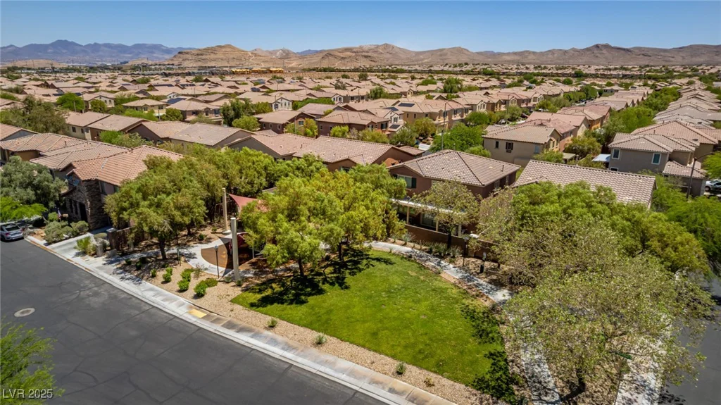 10584 Peach Creek, Las Vegas, NV 89179
