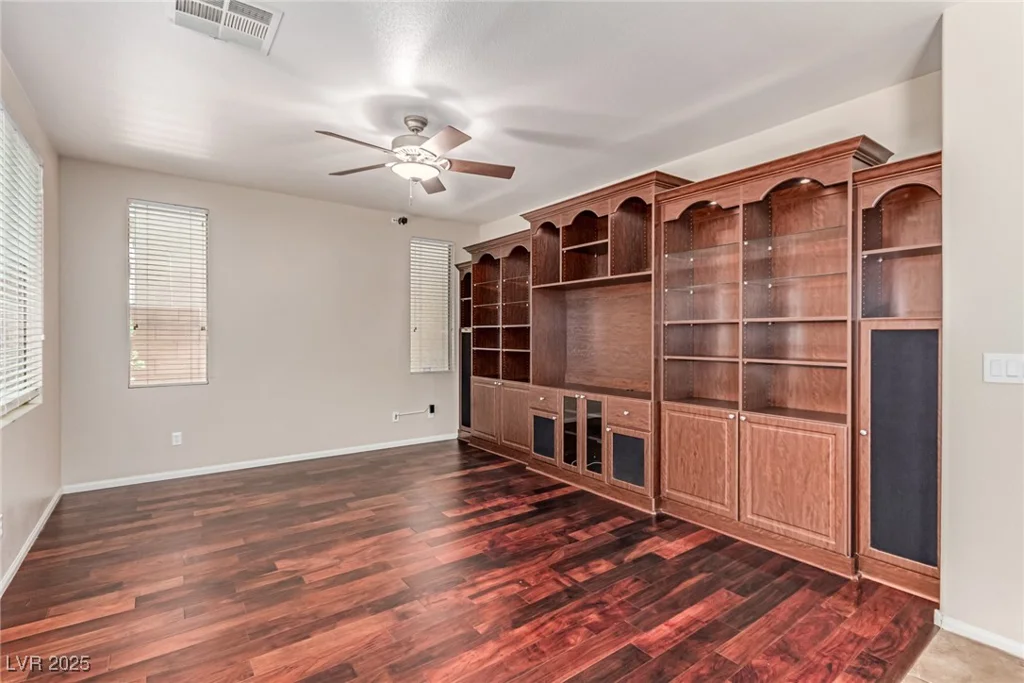 10584 Peach Creek, Las Vegas, NV 89179