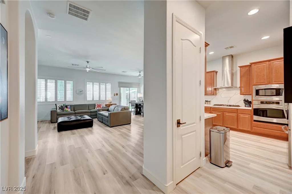 83 Buckthorn Ridge, Las Vegas, NV 89183