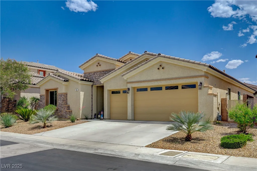 83 Buckthorn Ridge, Las Vegas, NV 89183