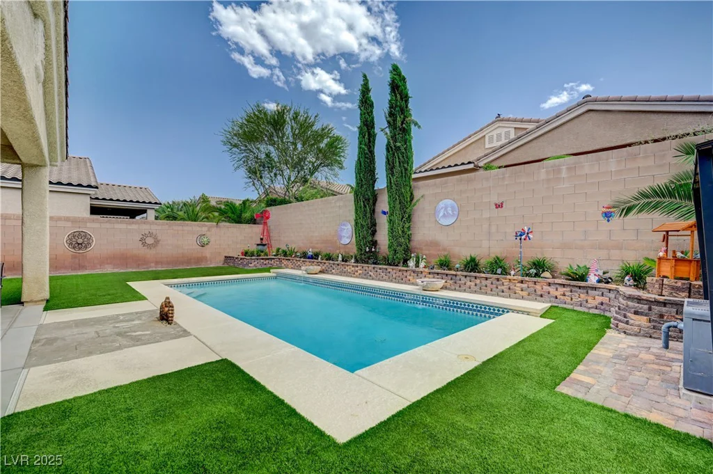 83 Buckthorn Ridge, Las Vegas, NV 89183