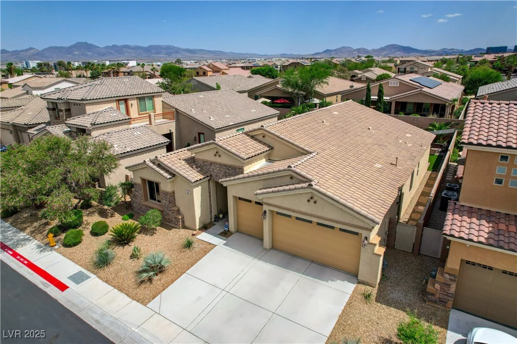 83 Buckthorn Ridge, Las Vegas, NV 89183