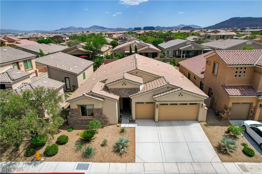 83 Buckthorn Ridge, Las Vegas, NV 89183