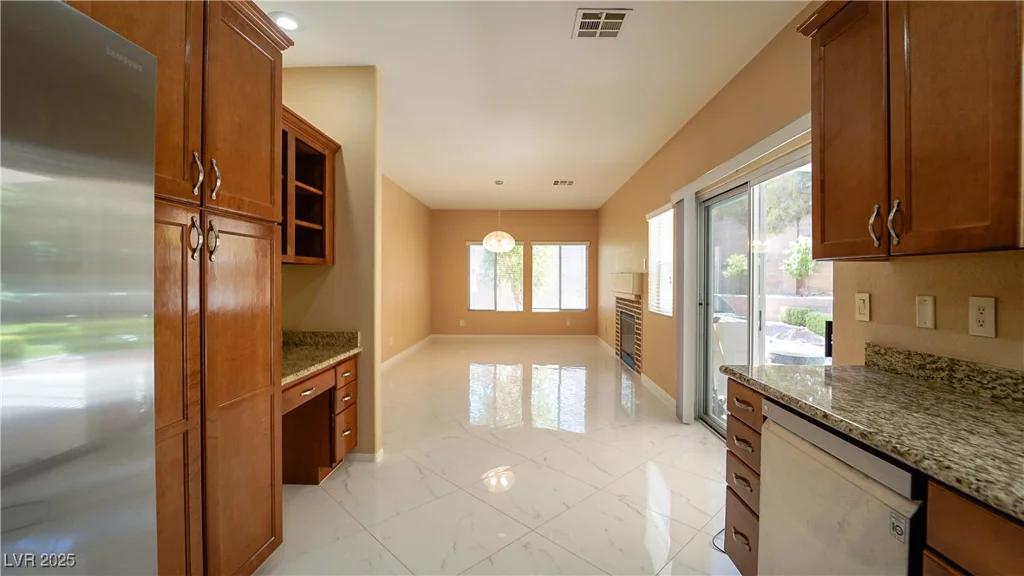 2017 Shining Feather, Las Vegas, NV 89134