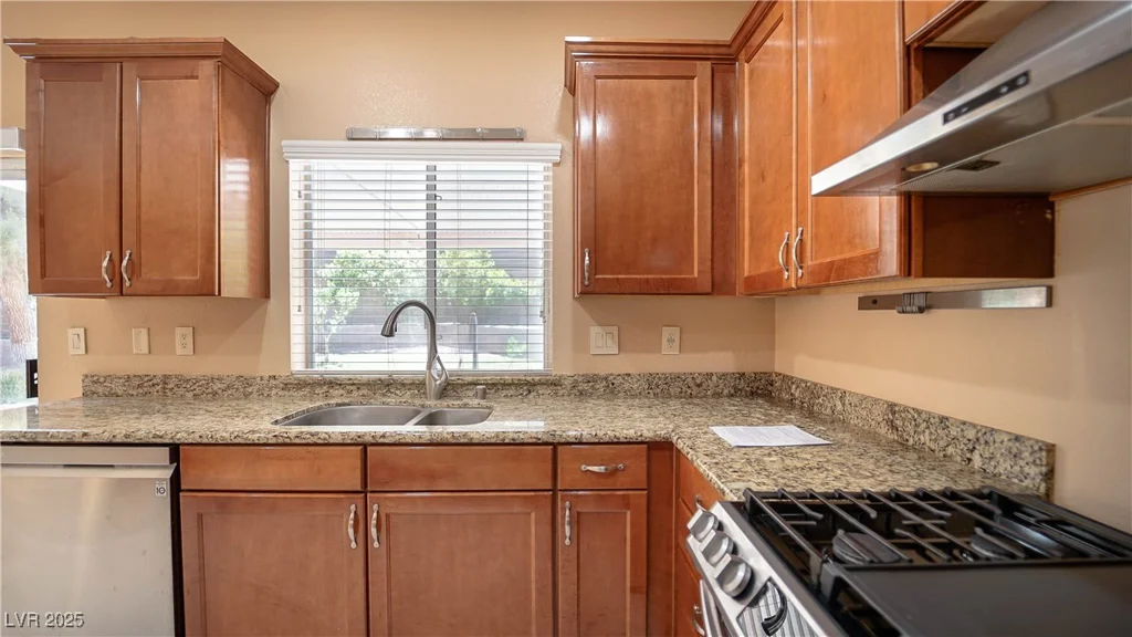 2017 Shining Feather, Las Vegas, NV 89134