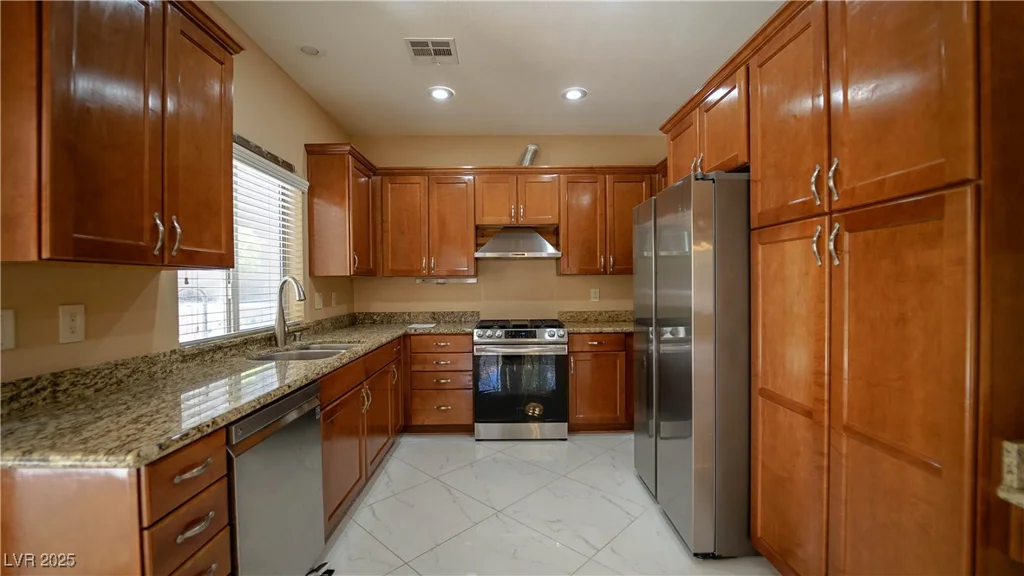 2017 Shining Feather, Las Vegas, NV 89134