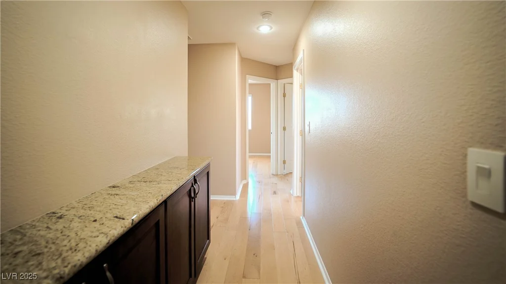 2017 Shining Feather, Las Vegas, NV 89134