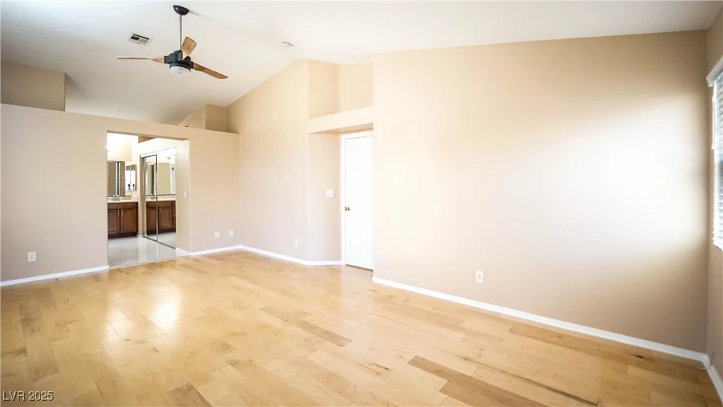 2017 Shining Feather, Las Vegas, NV 89134