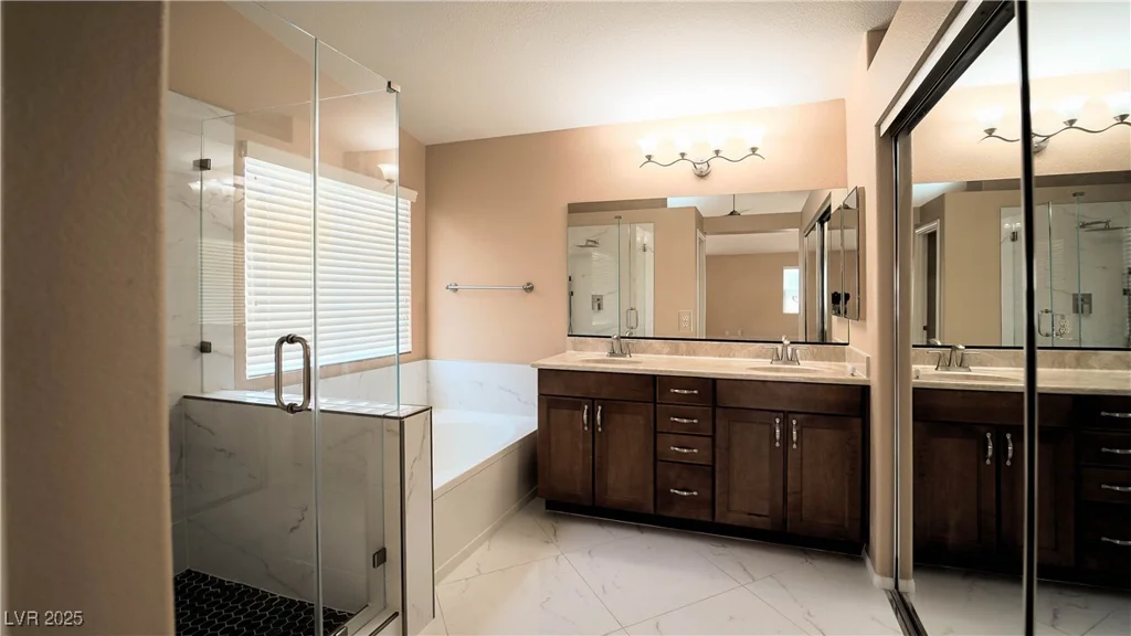 2017 Shining Feather, Las Vegas, NV 89134