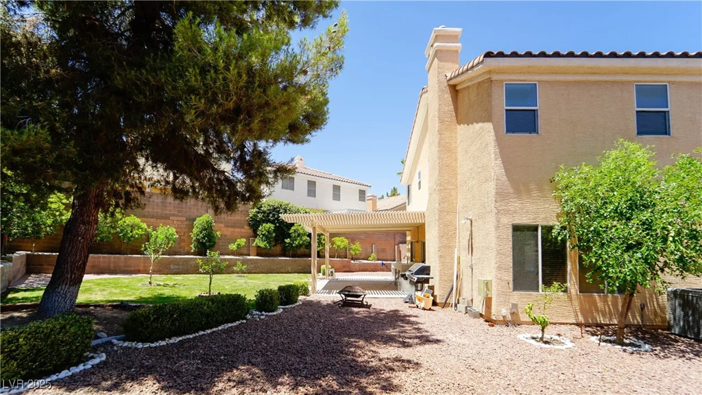 2017 Shining Feather, Las Vegas, NV 89134
