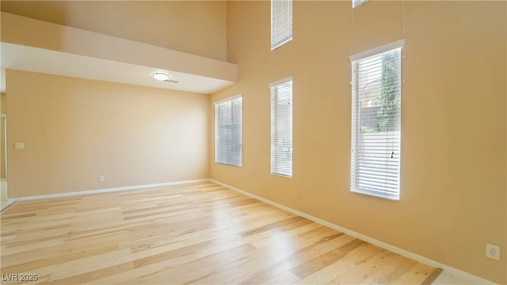 2017 Shining Feather, Las Vegas, NV 89134