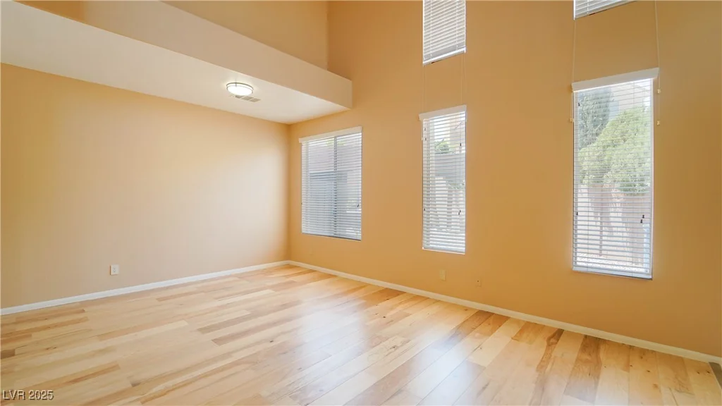 2017 Shining Feather, Las Vegas, NV 89134