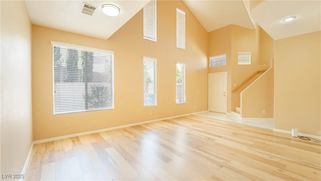 2017 Shining Feather, Las Vegas, NV 89134