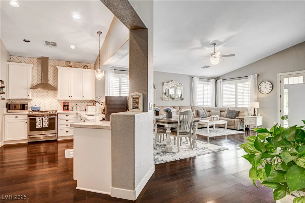 703 Jane Eyre, Henderson, NV 89002