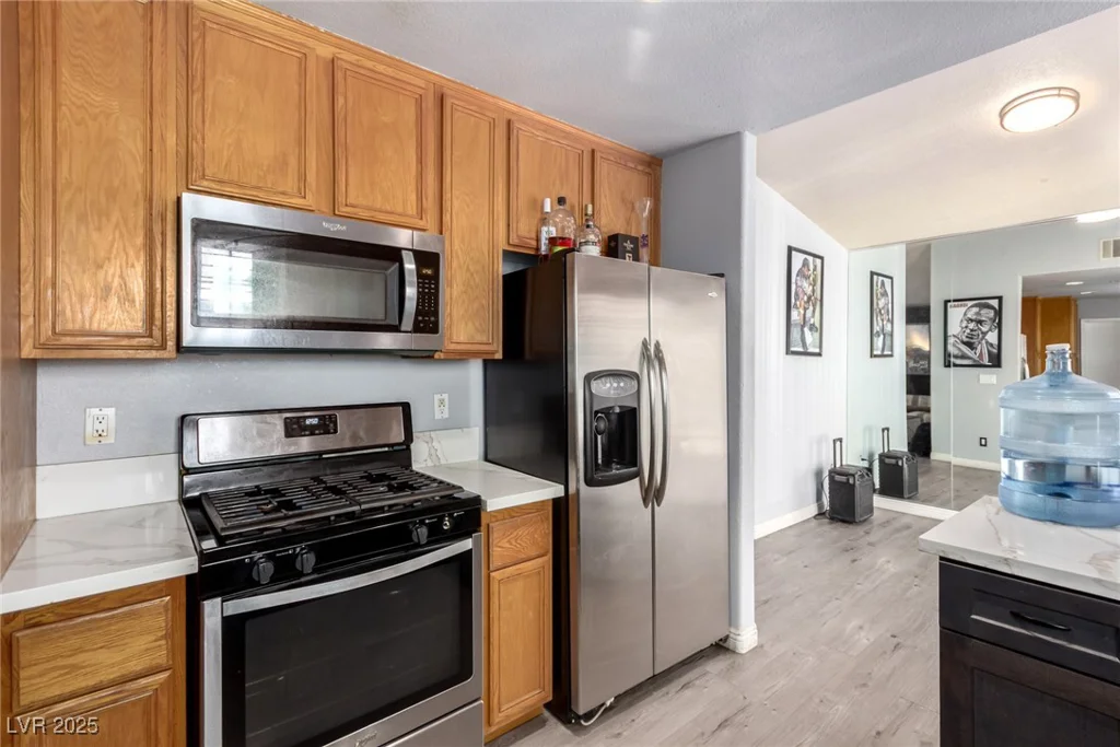 5424 Geneive, Las Vegas, NV 89108
