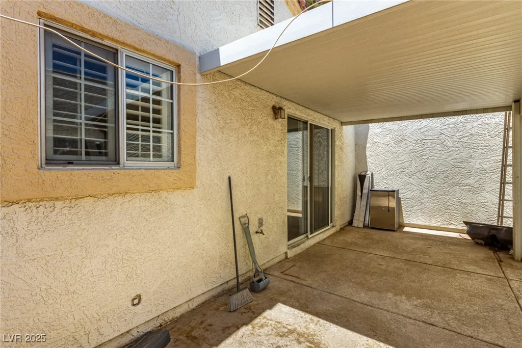 5424 Geneive, Las Vegas, NV 89108