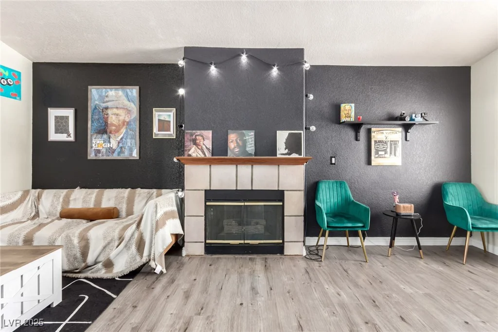 5424 Geneive, Las Vegas, NV 89108