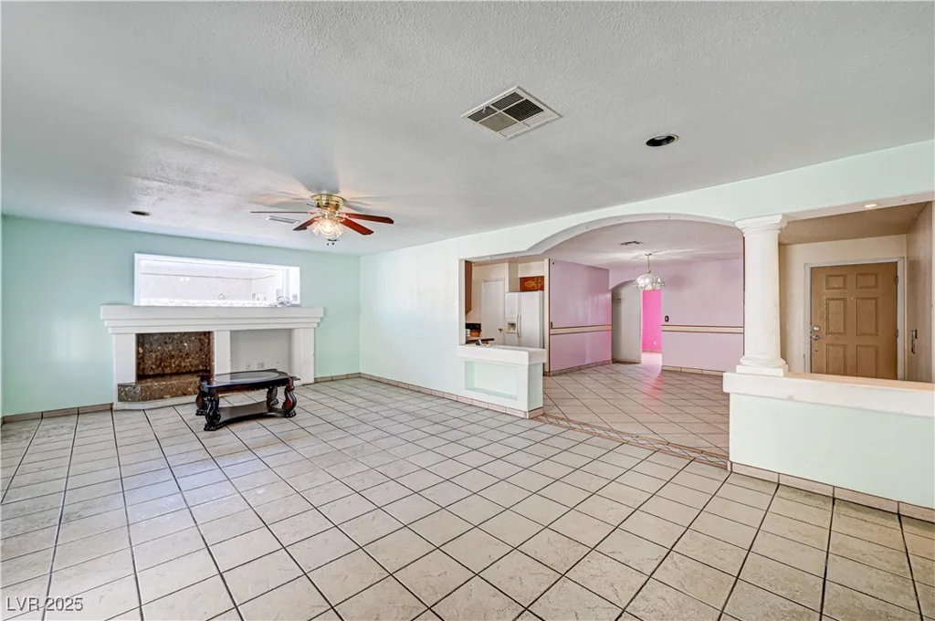 5121 Gains Mill, Las Vegas, NV 89122