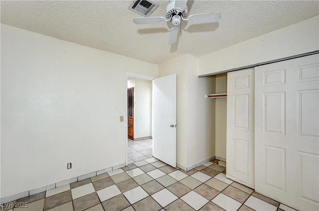 5121 Gains Mill, Las Vegas, NV 89122