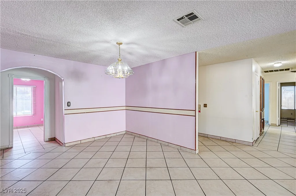 5121 Gains Mill, Las Vegas, NV 89122