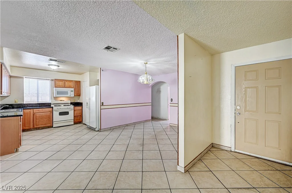 5121 Gains Mill, Las Vegas, NV 89122